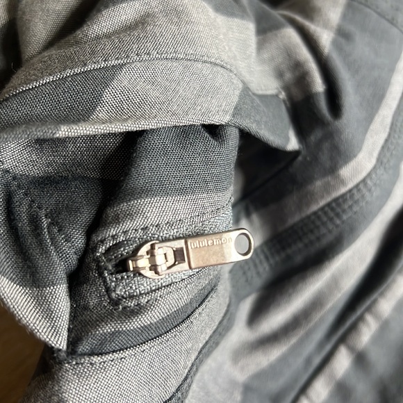 LULULEMON Grey Kahuna 2.0 Stripe Men’s Shorts 34 - Picture 7 of 9